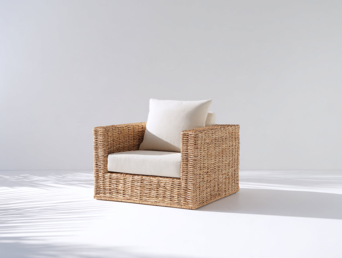 Sillones de ratán con estructura tejida 78x82x78 cm - Natural y blanco crema - Diseño moderno para exterior